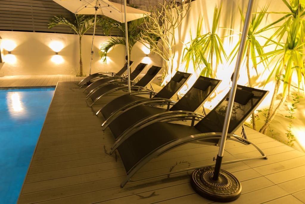 Beachcove Pereybere Beach エクステリア 写真